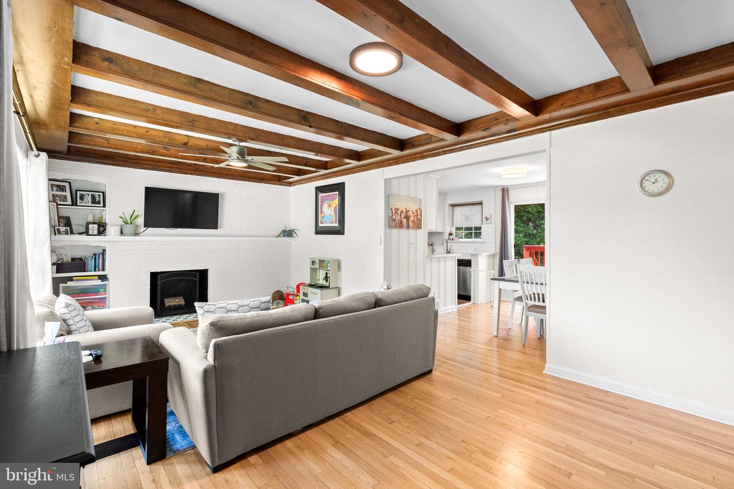10310 Brunswick Avenue photo 3