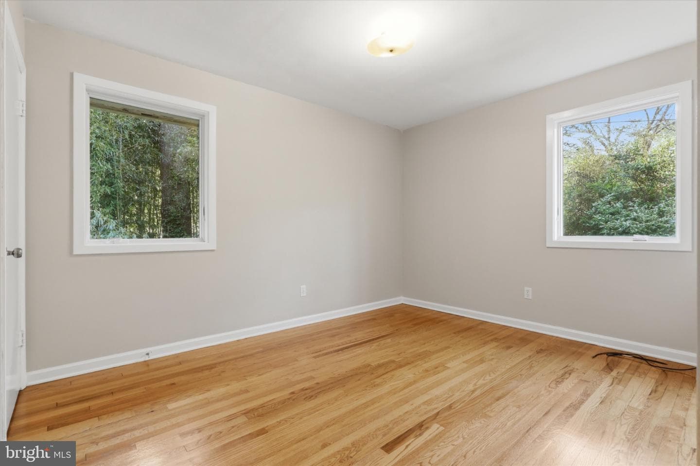 8104 Hawthorne Court photo 20