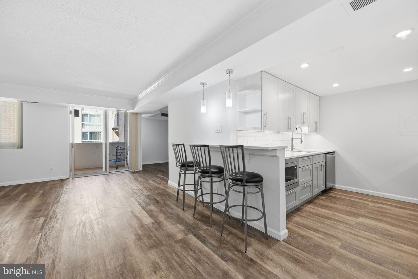 4601 N Park Avenue #1120-V photo 2