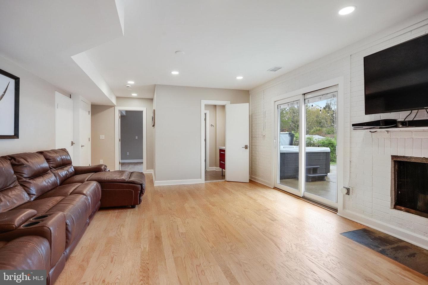 4522 Traymore Street photo 37