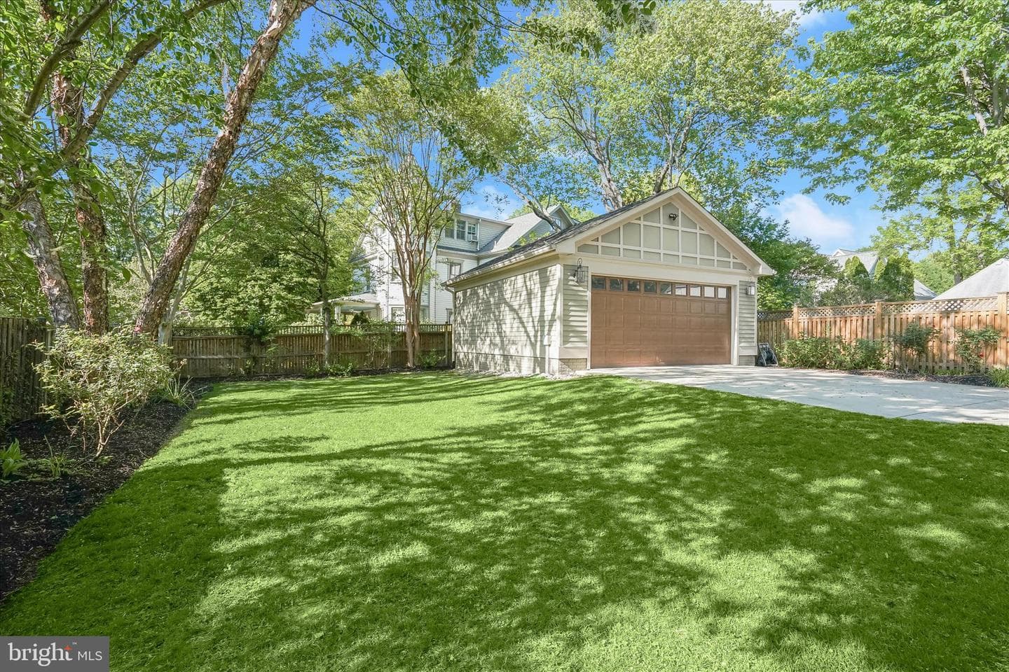 4423 Walsh Street photo 26