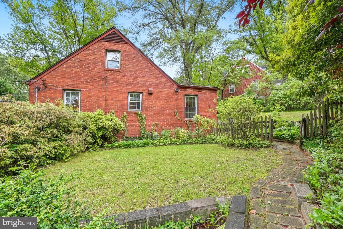 8318 Haddon Drive photo 29
