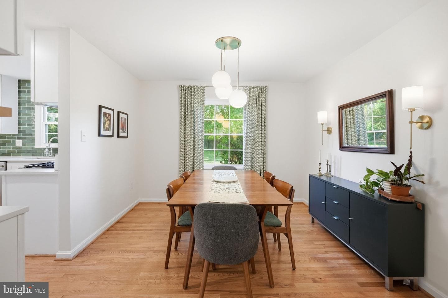 810 Duke Street photo 12