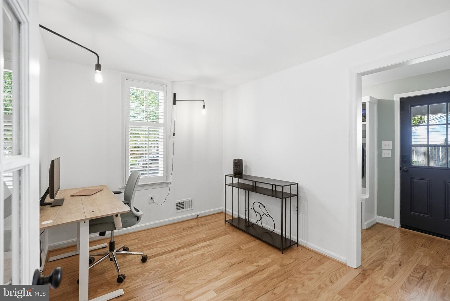 810 Duke Street photo 17