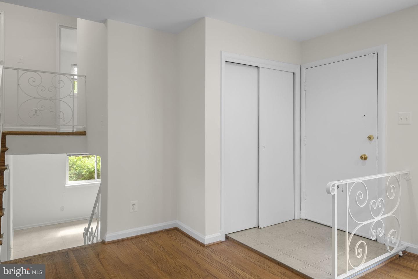 1509 Woodman Avenue photo 23
