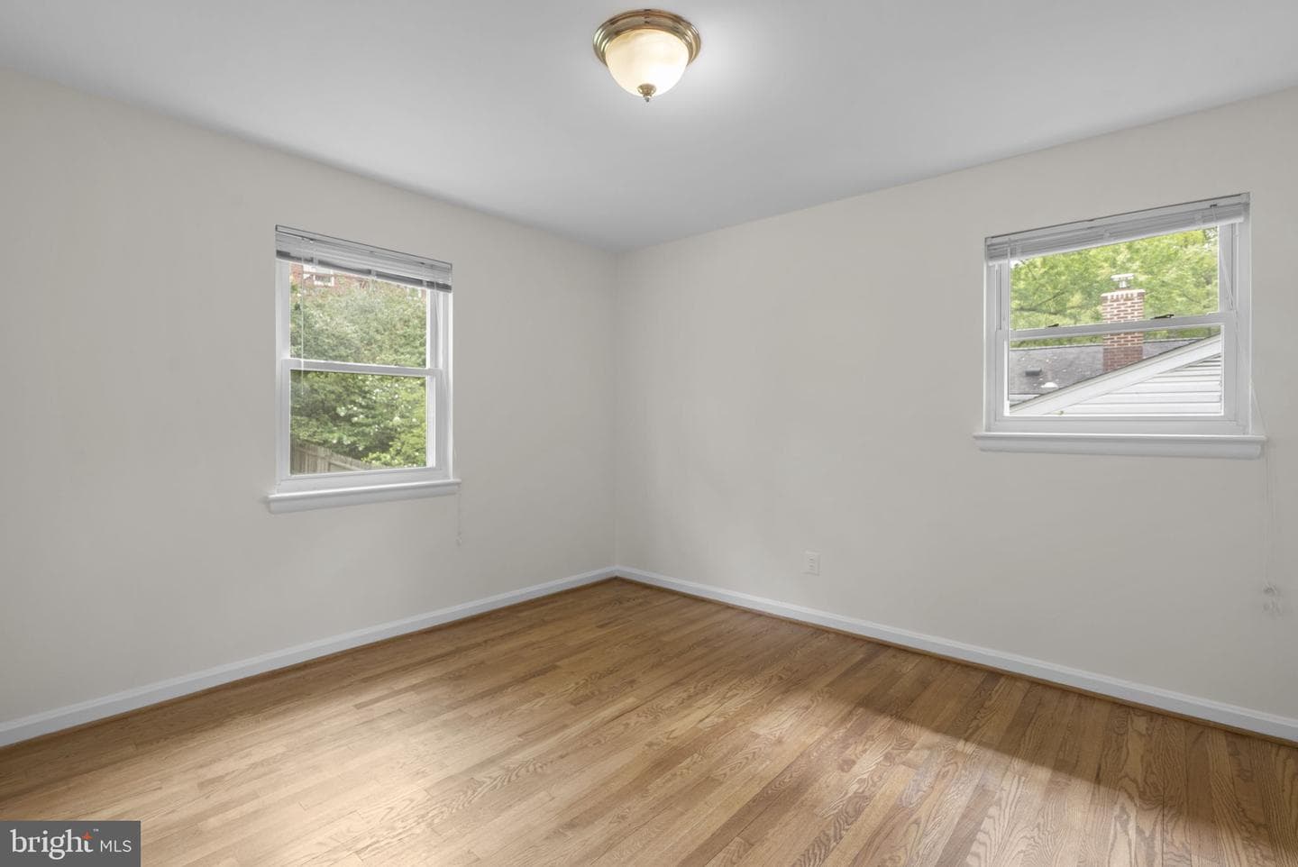 1509 Woodman Avenue photo 30
