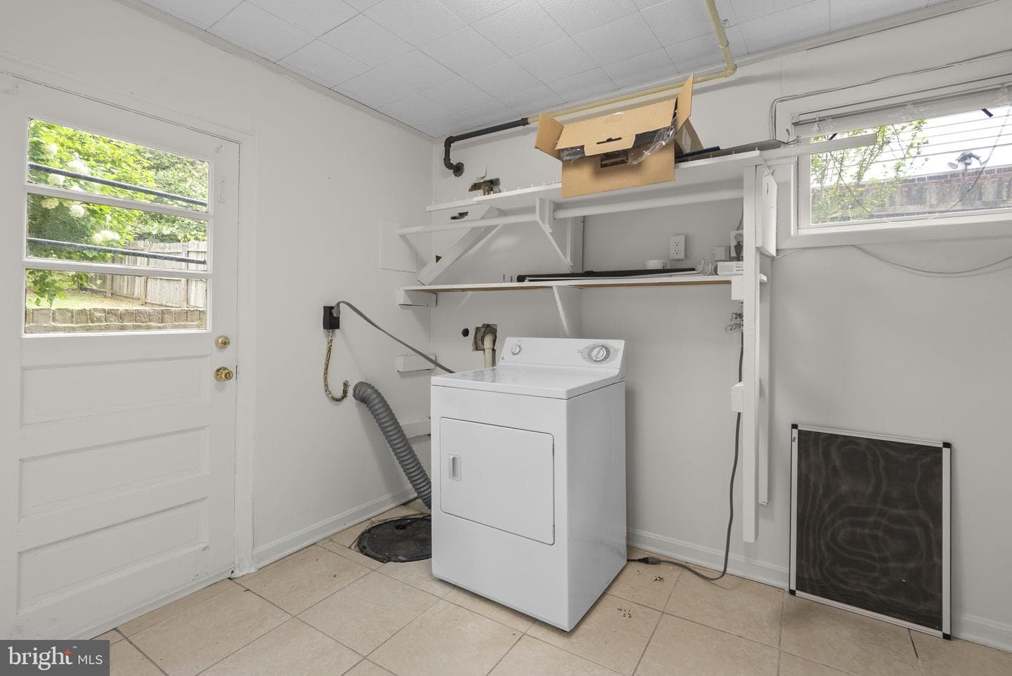 1509 Woodman Avenue photo 44