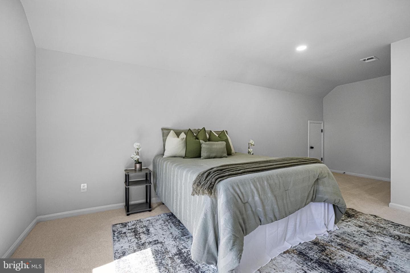 9933 Dellcastle Road photo 50