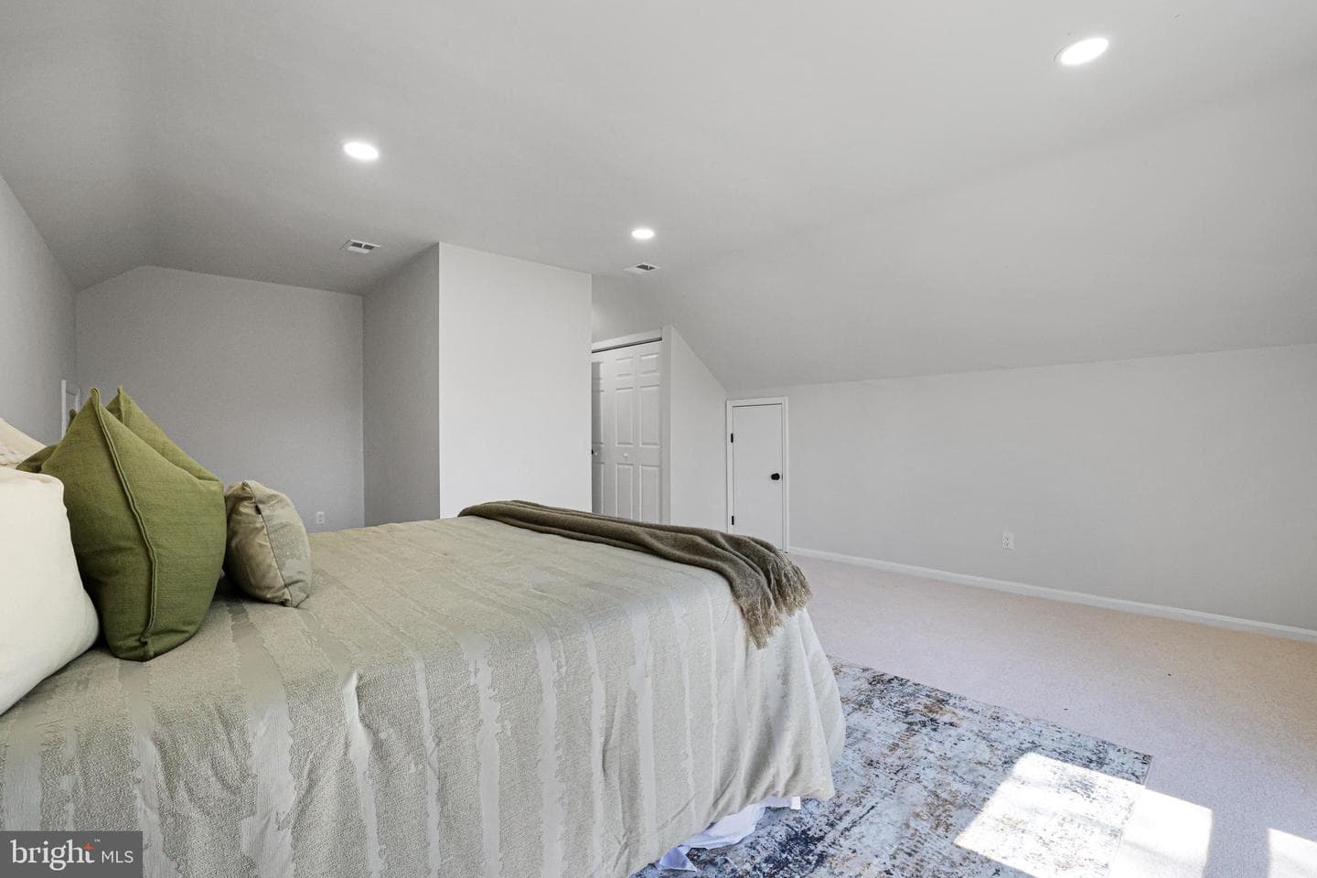 9933 Dellcastle Road photo 51