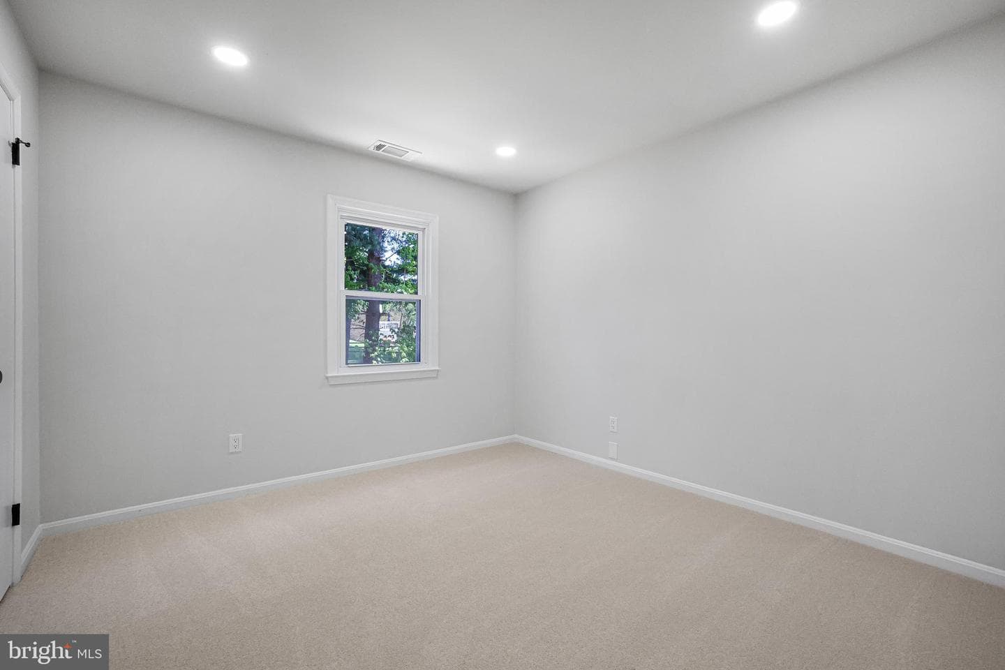 9933 Dellcastle Road photo 53