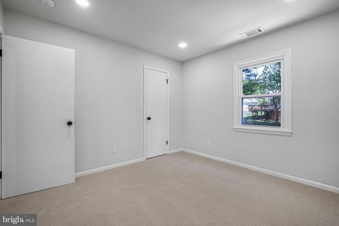 9933 Dellcastle Road photo 54