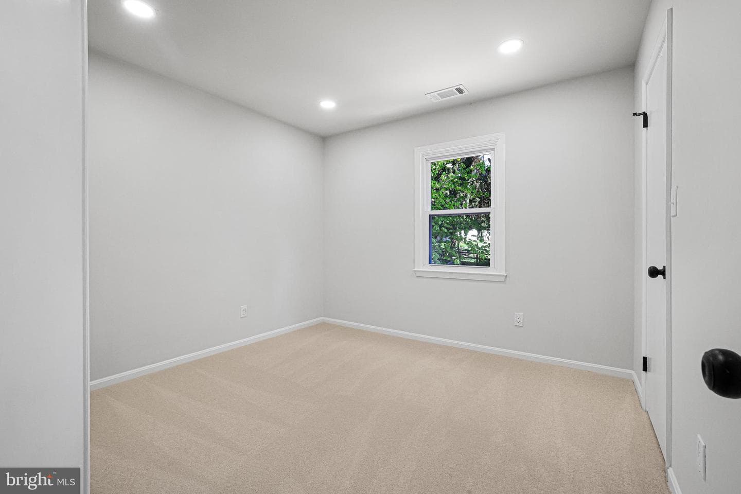 9933 Dellcastle Road photo 58