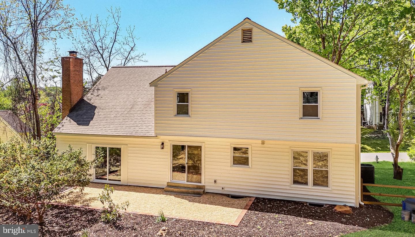 9933 Dellcastle Road photo 72