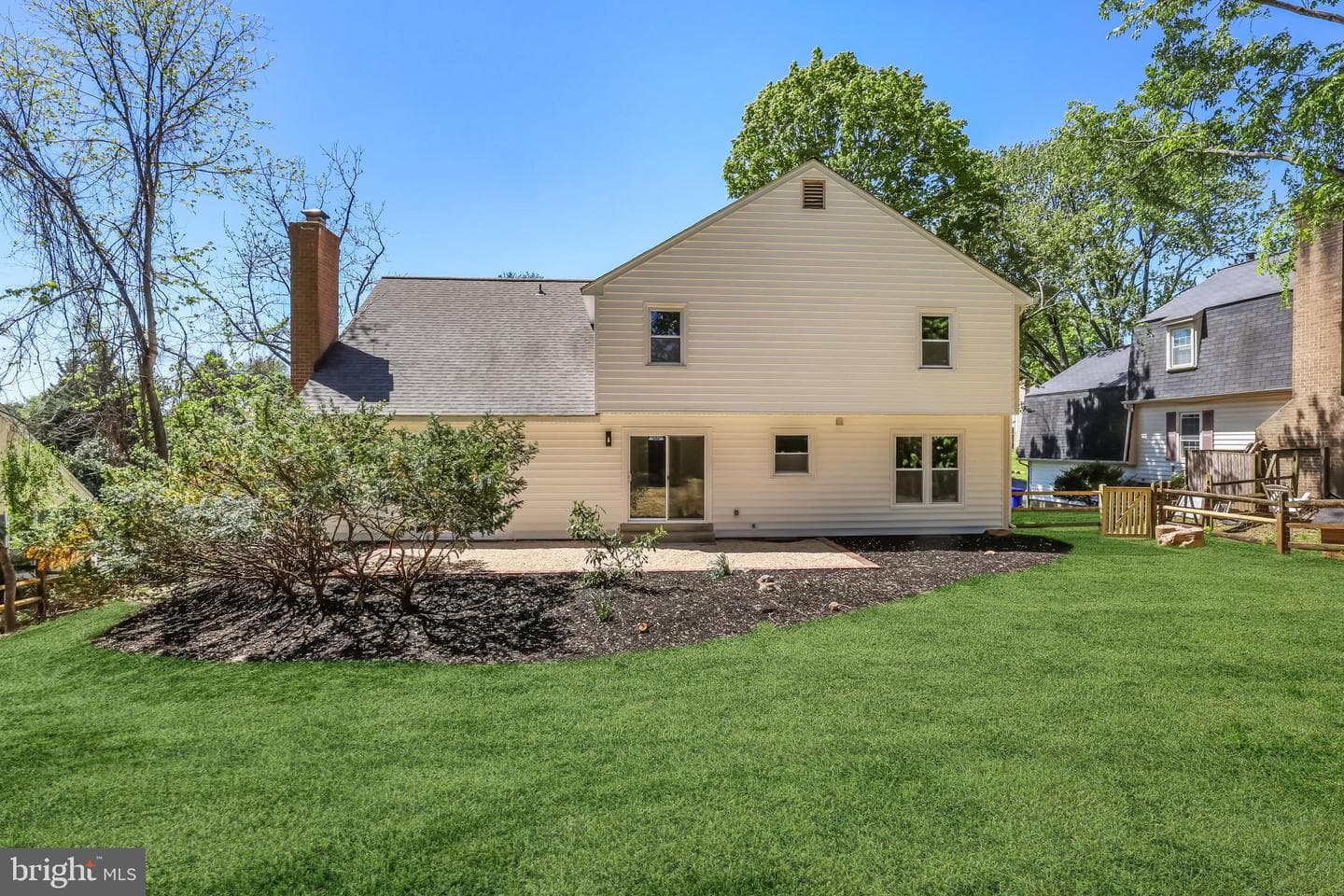 9933 Dellcastle Road photo 73