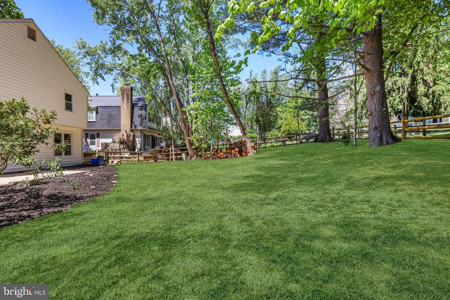 9933 Dellcastle Road photo 76