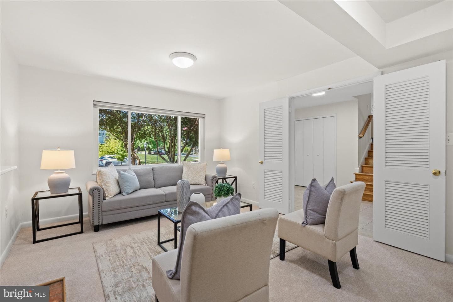 2317 Ross Road photo 4