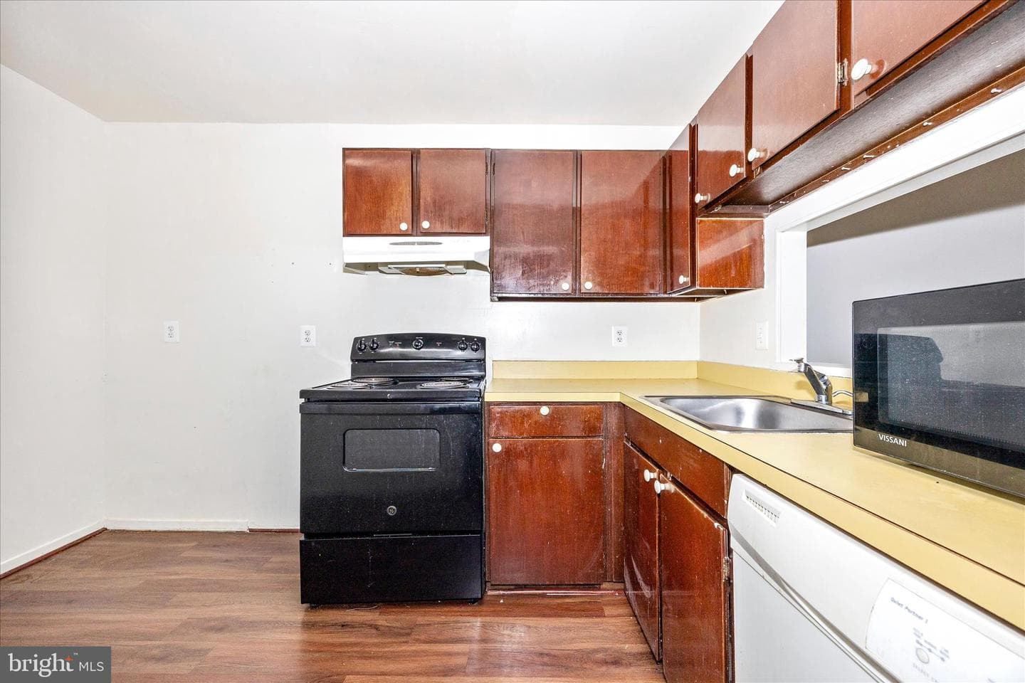 9913 Forest View Place photo 13