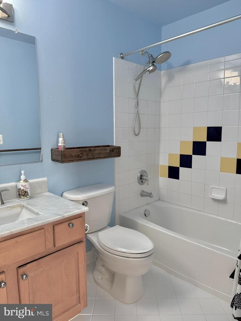 16209 Hidden Ponds Way photo 18