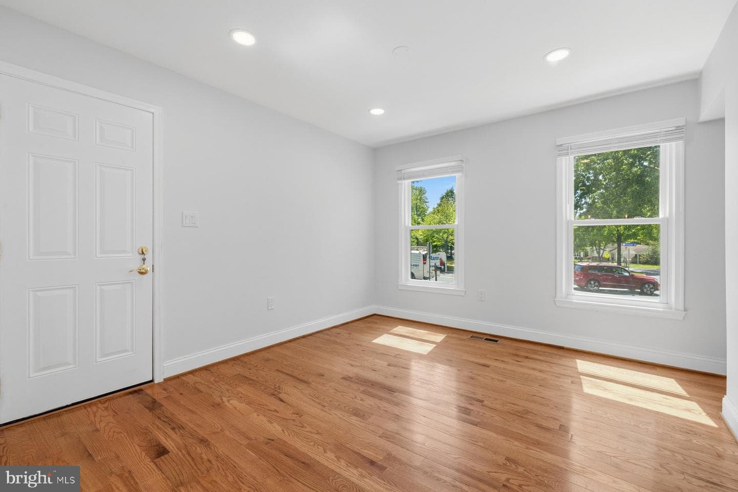 1517 Gerard Street photo 11