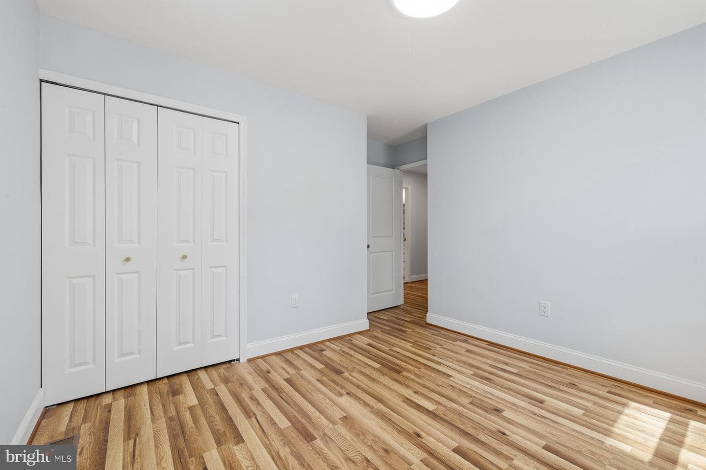 1517 Gerard Street photo 16
