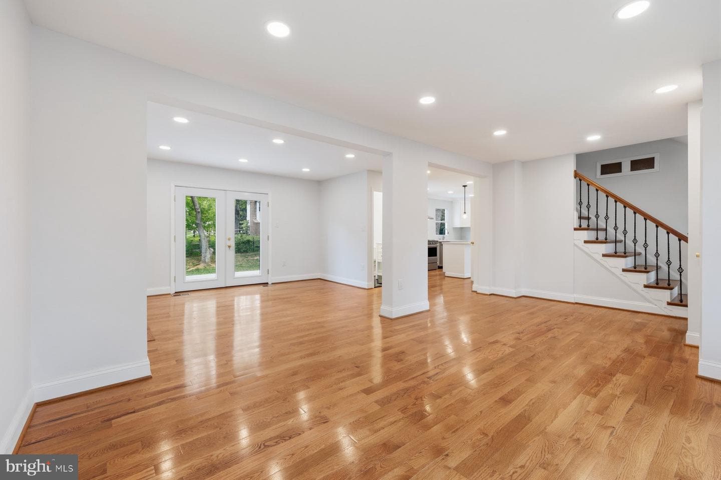 1517 Gerard Street photo 4