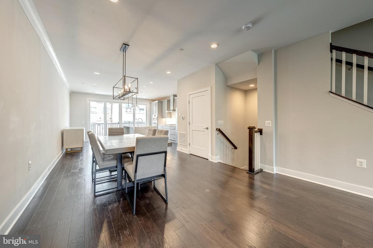 10326 Grosvenor Place photo 13