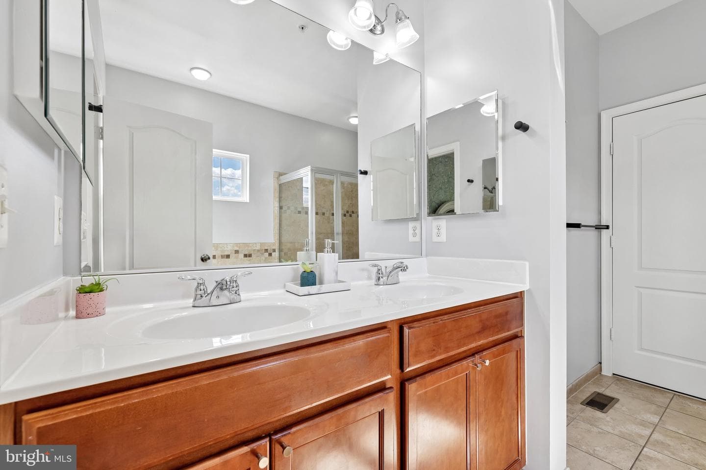 12451 Horseshoe Bend Circle photo 25