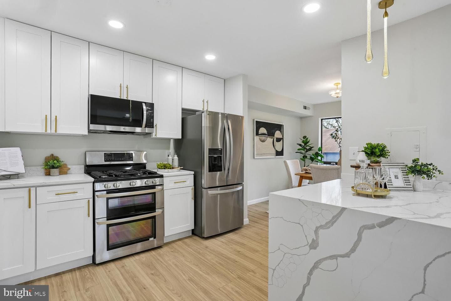 150 Monroe Street #302 photo 3