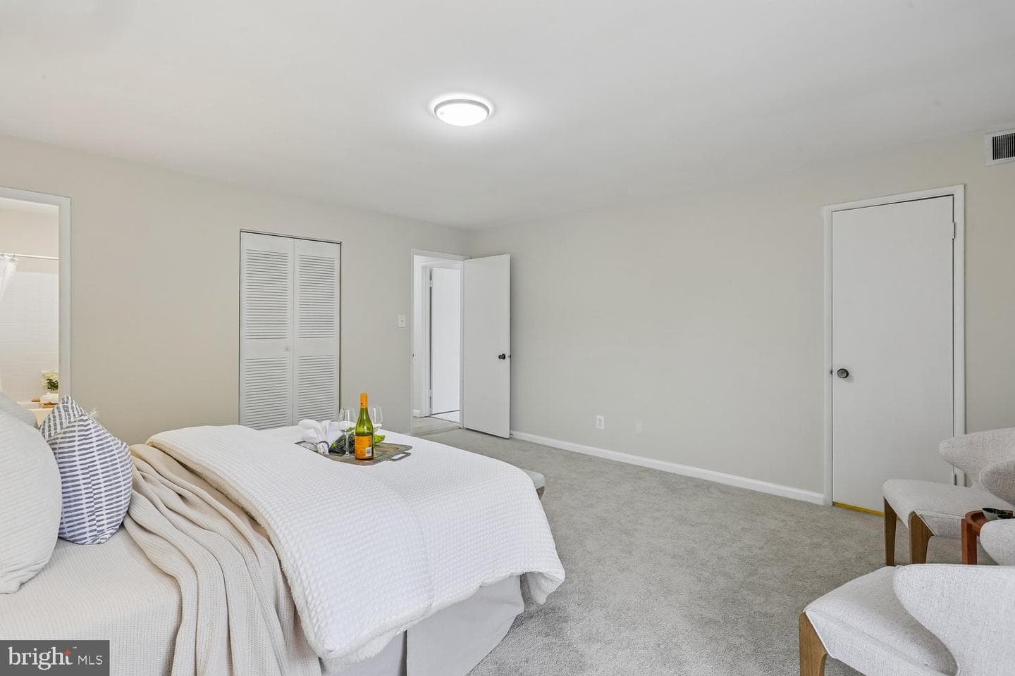 150 Monroe Street #302 photo 40