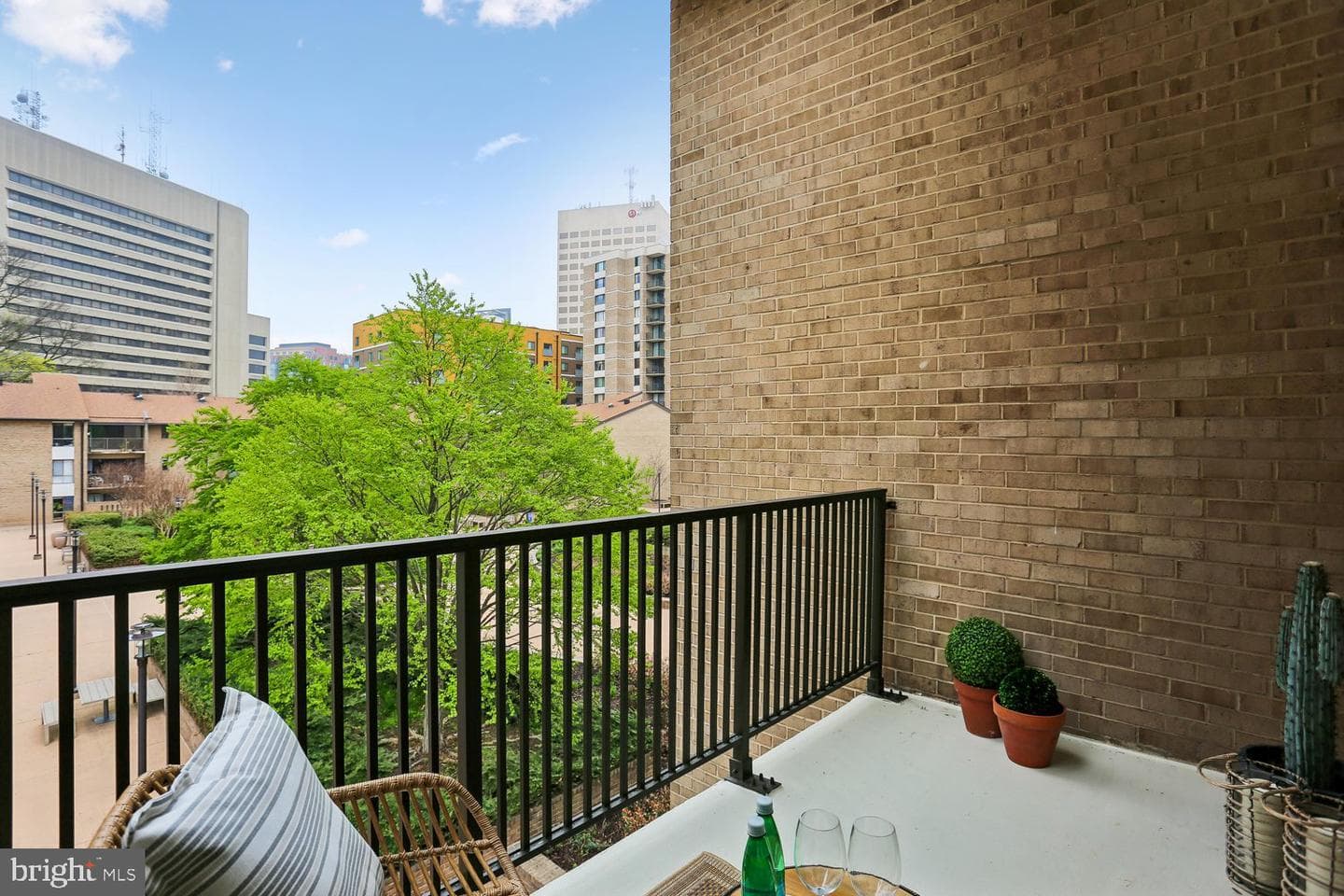 150 Monroe Street #302 photo 8