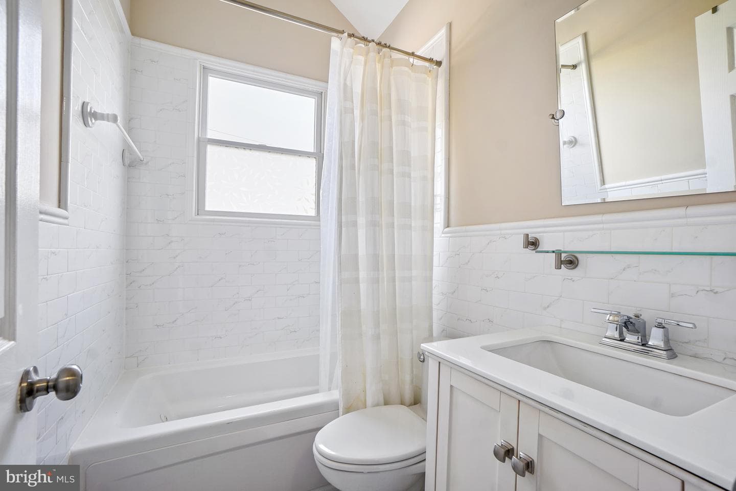 12804 Ardennes Avenue photo 23