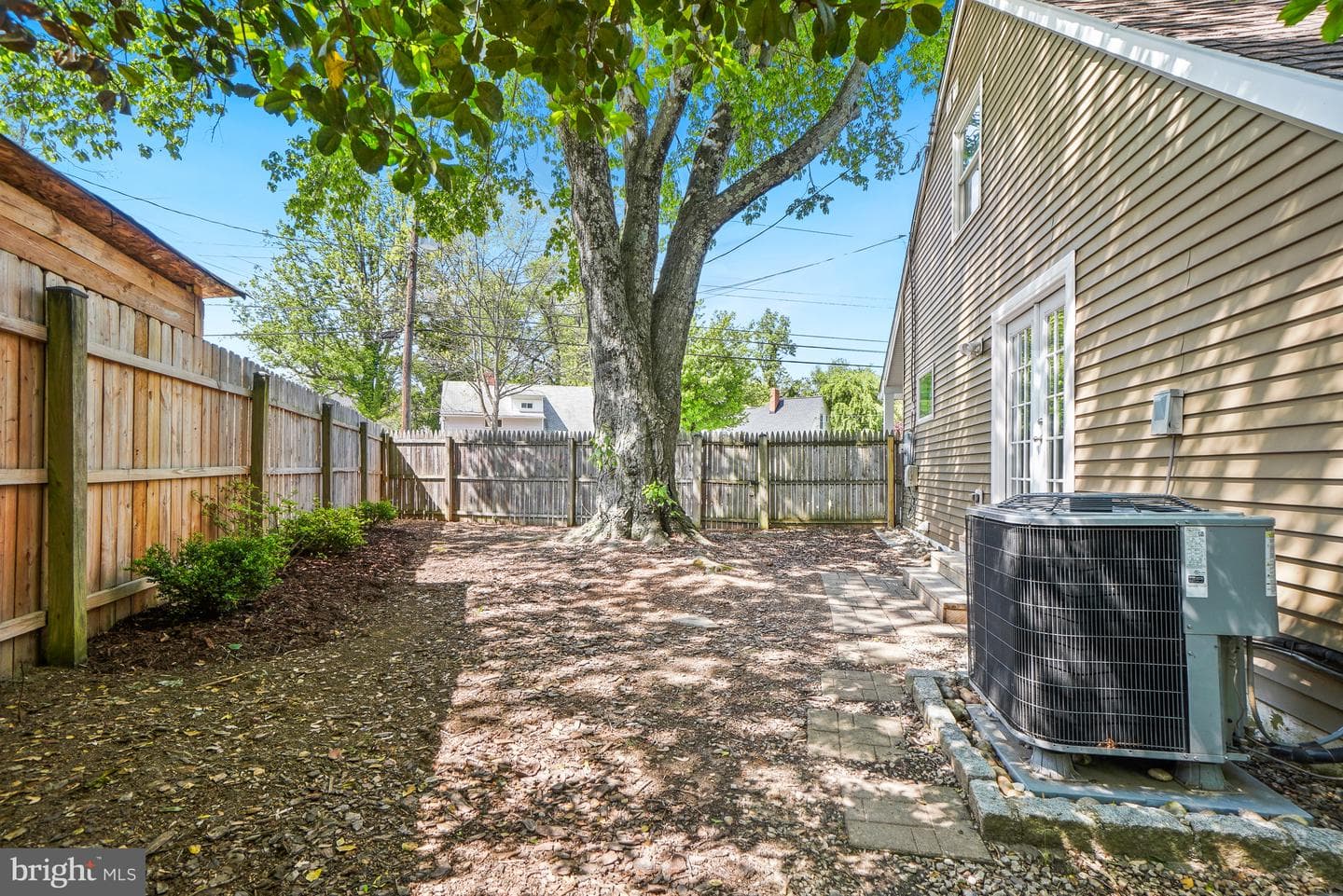12804 Ardennes Avenue photo 30