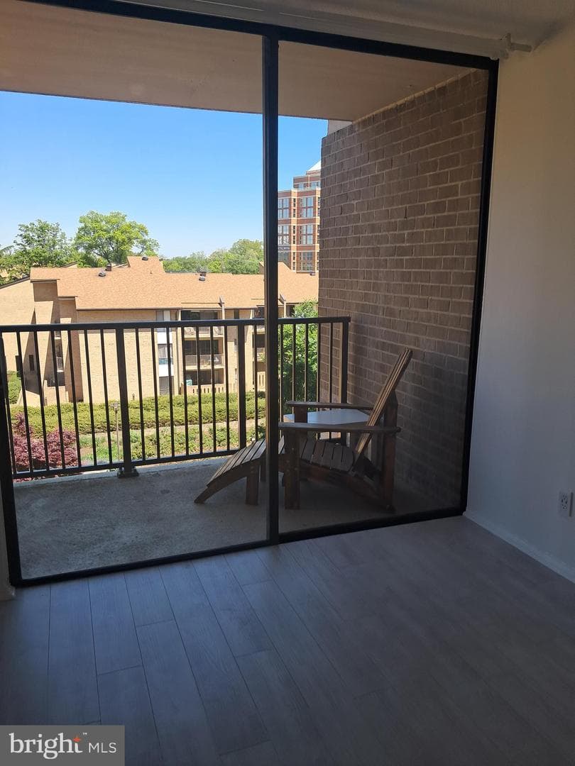 118 Monroe Street #506 photo 13