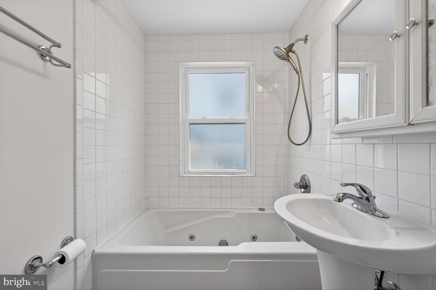 528 Beall Avenue photo 13
