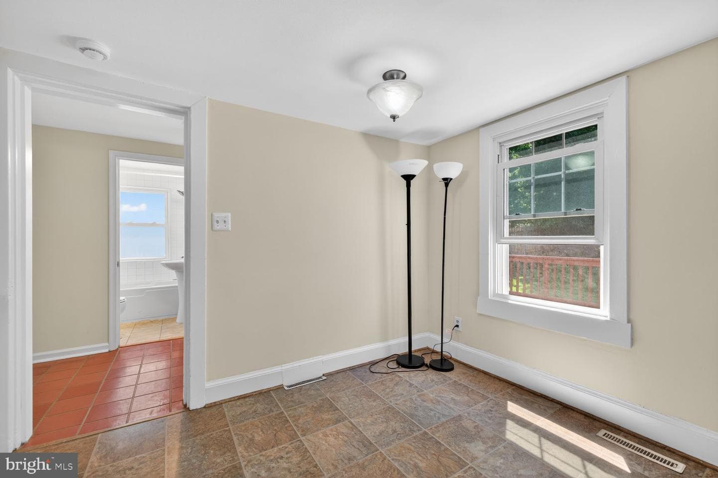 528 Beall Avenue photo 22
