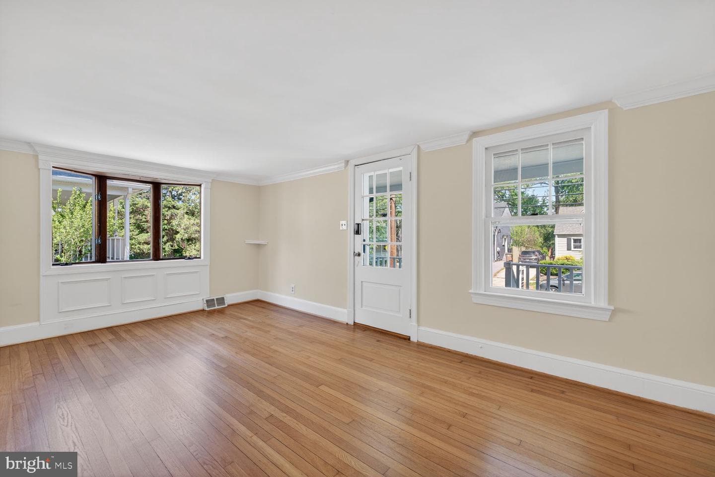 528 Beall Avenue photo 5