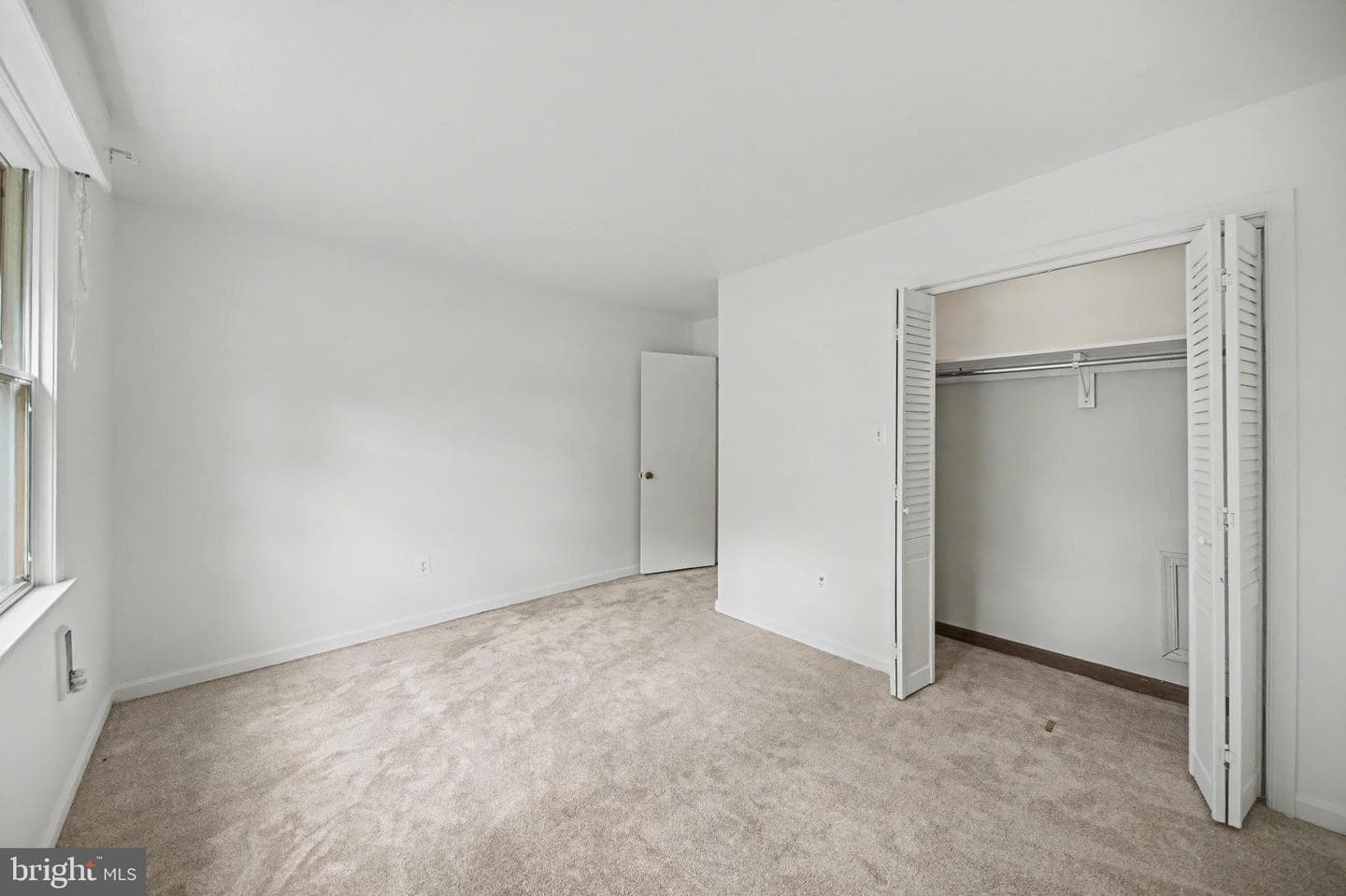 5812 Greenlawn Drive photo 22