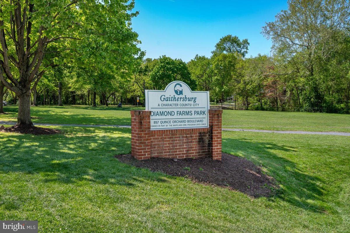 844 Quince Orchard Boulevard #101 photo 26