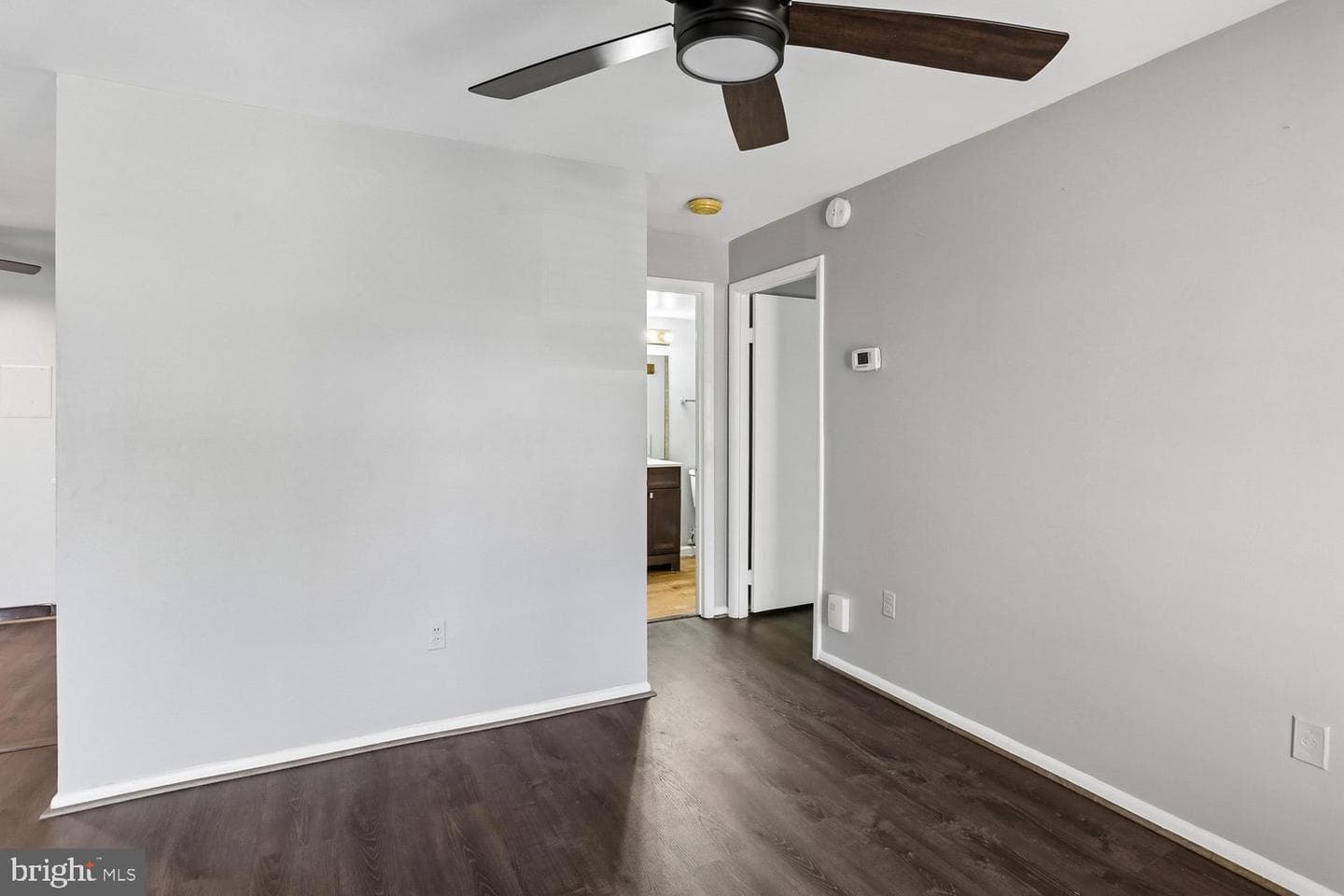 2201 Greenery Lane #104-11 photo 10