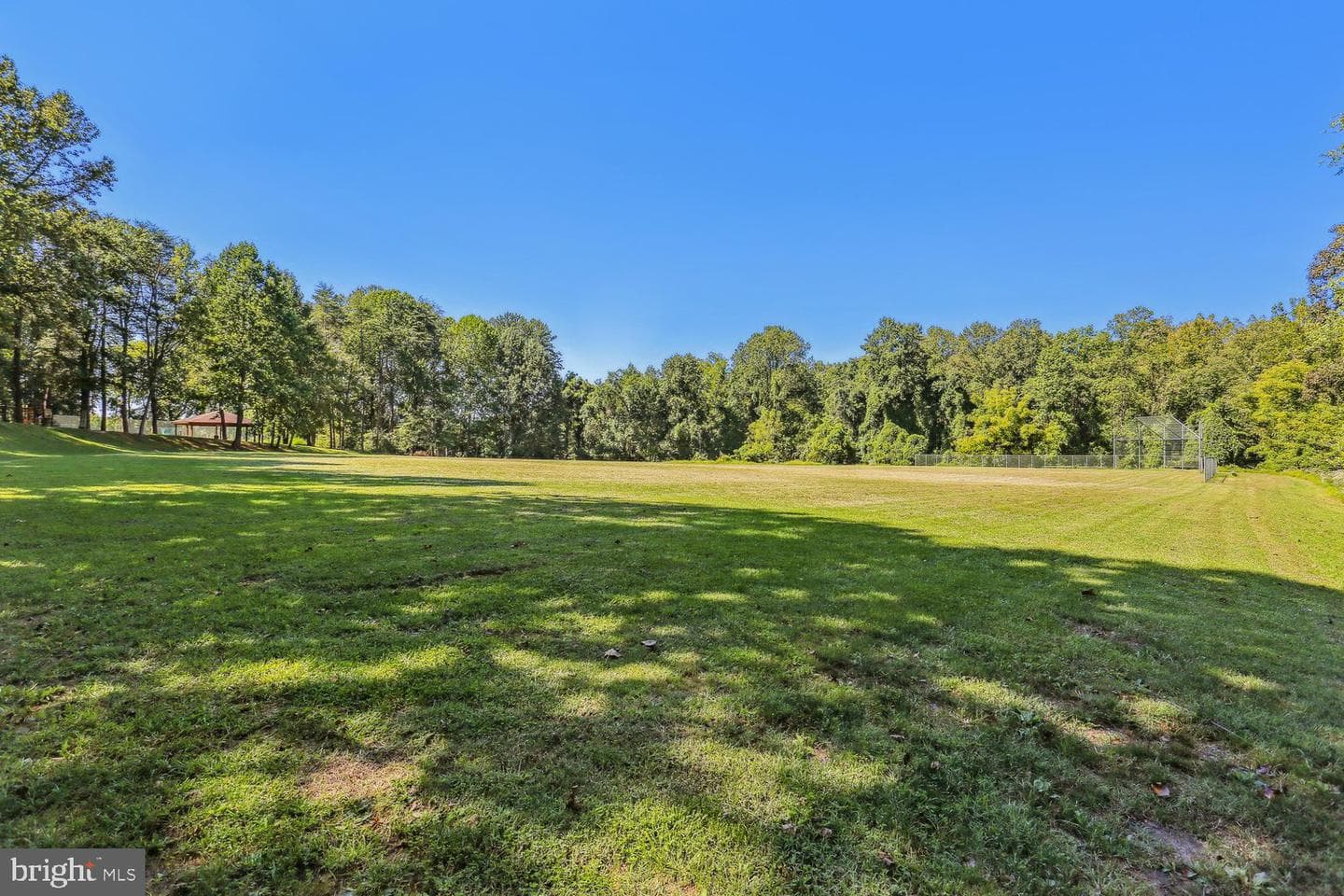 2201 Greenery Lane #104-11 photo 28