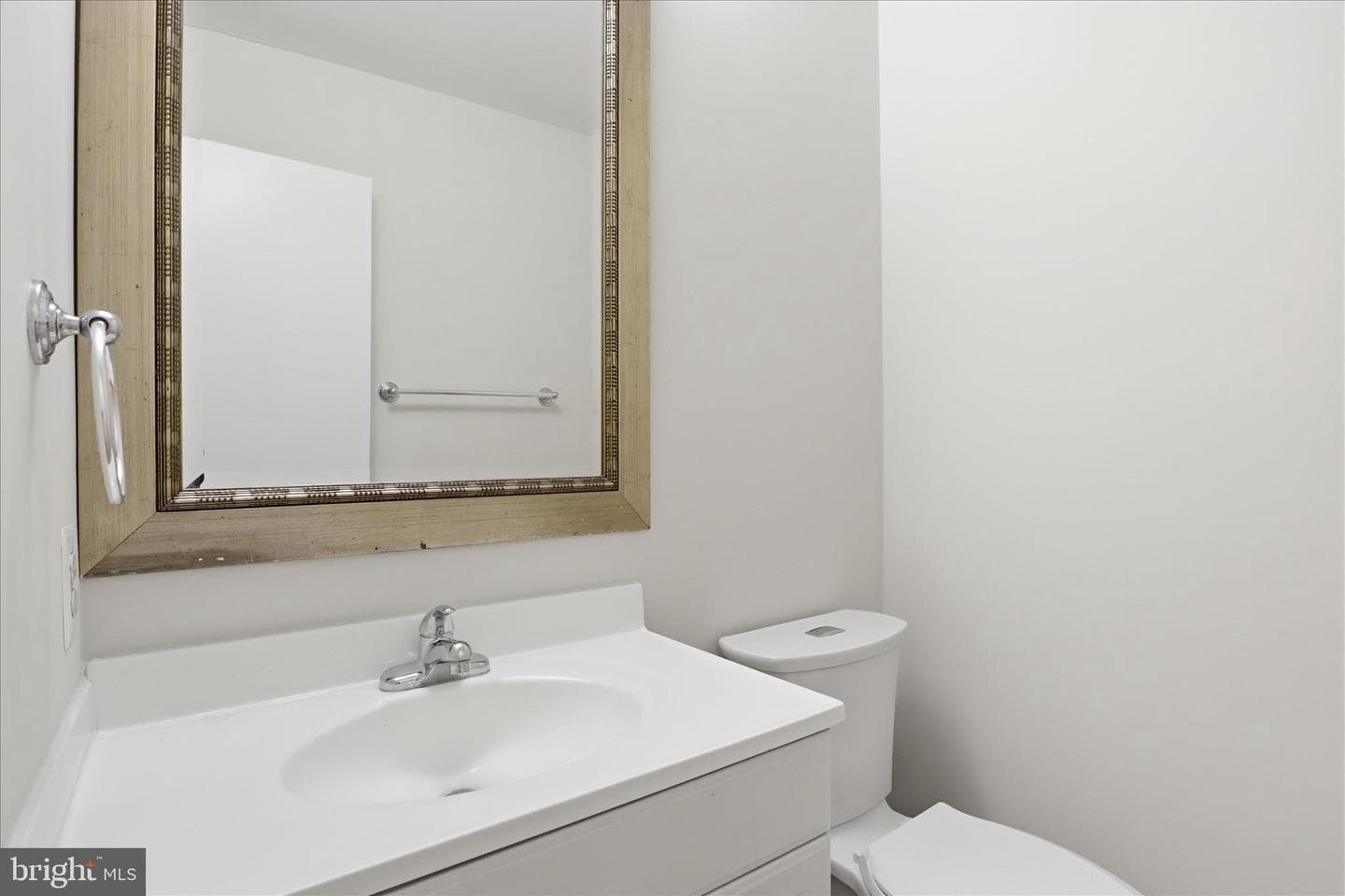 9258 Broadwater Drive photo 10
