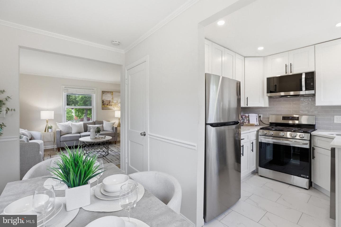 10814 Stella Court photo 8