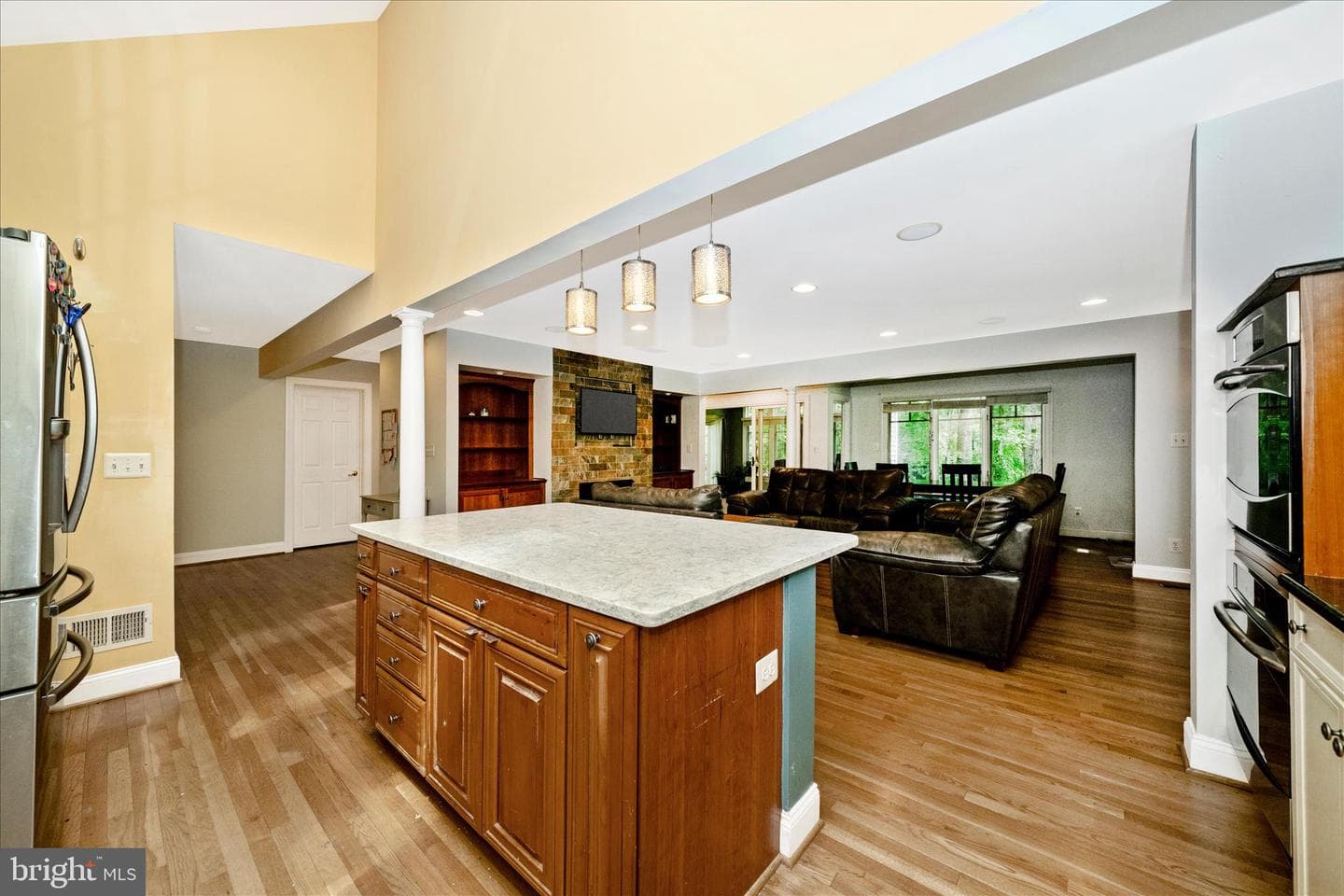 9328 Garden Court photo 6