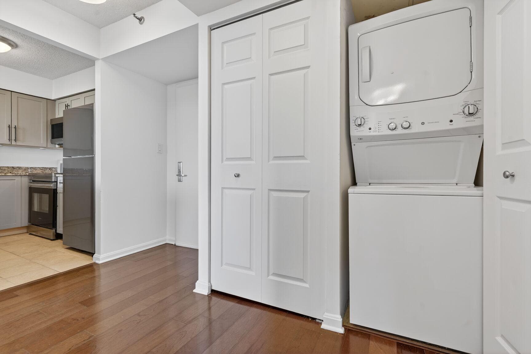 10101 Grosvenor Place #614 photo 13