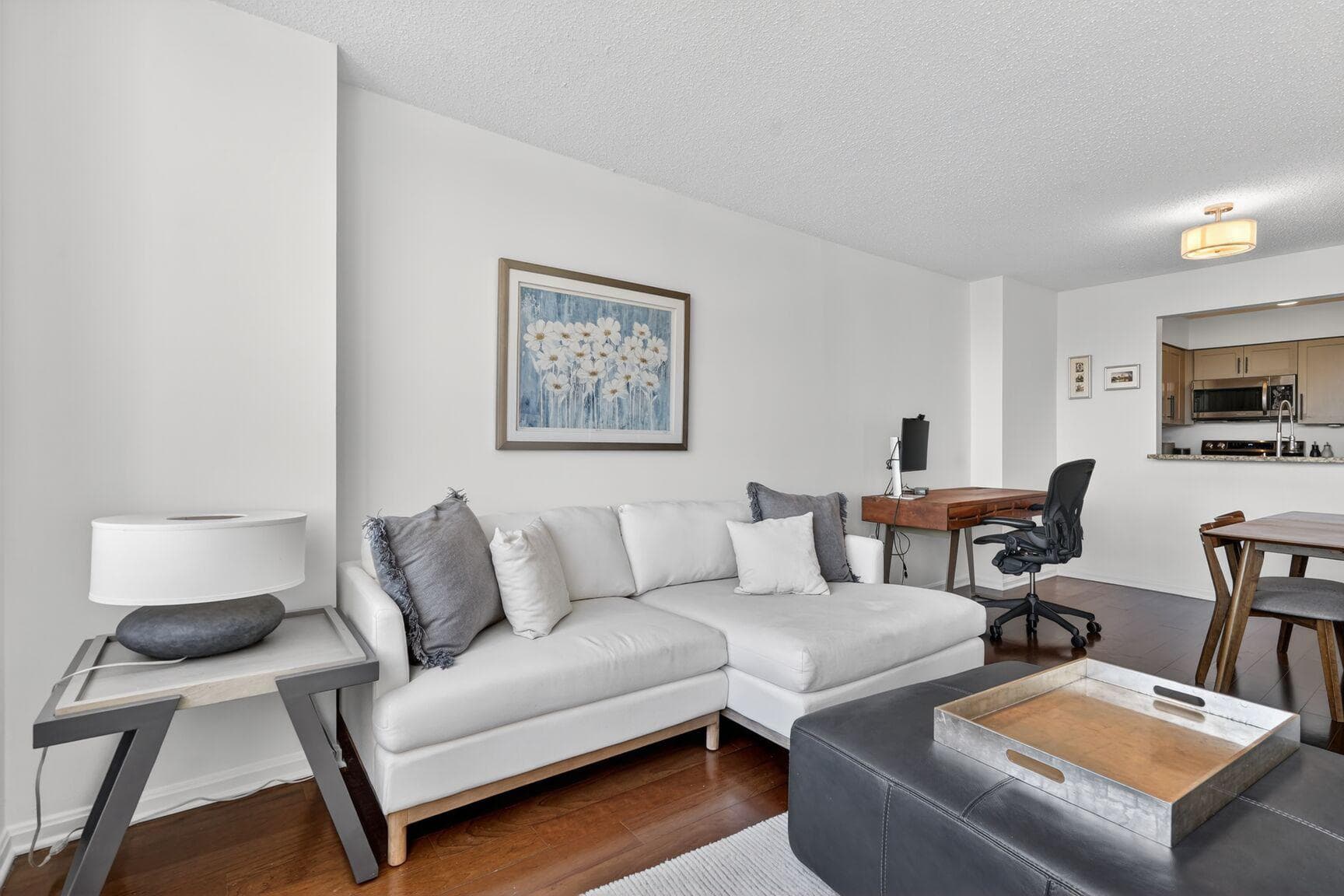 10101 Grosvenor Place #614 photo 3