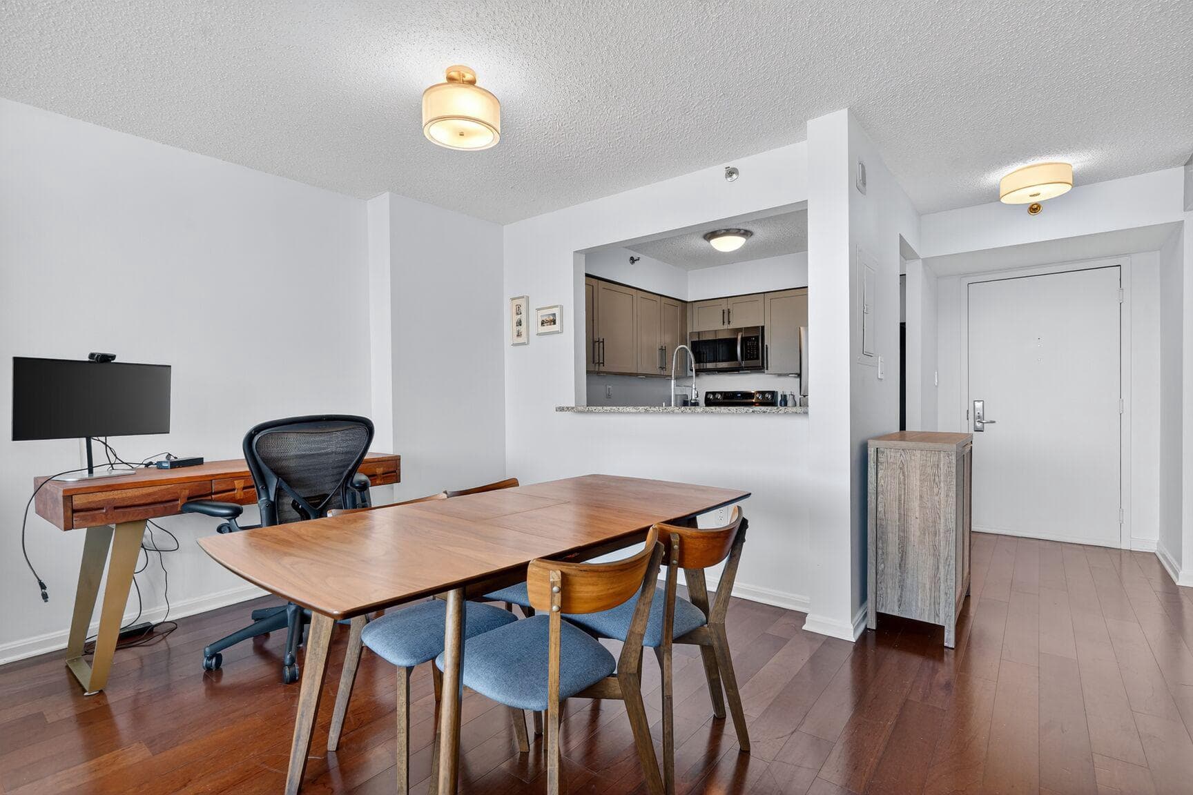 10101 Grosvenor Place #614 photo 7