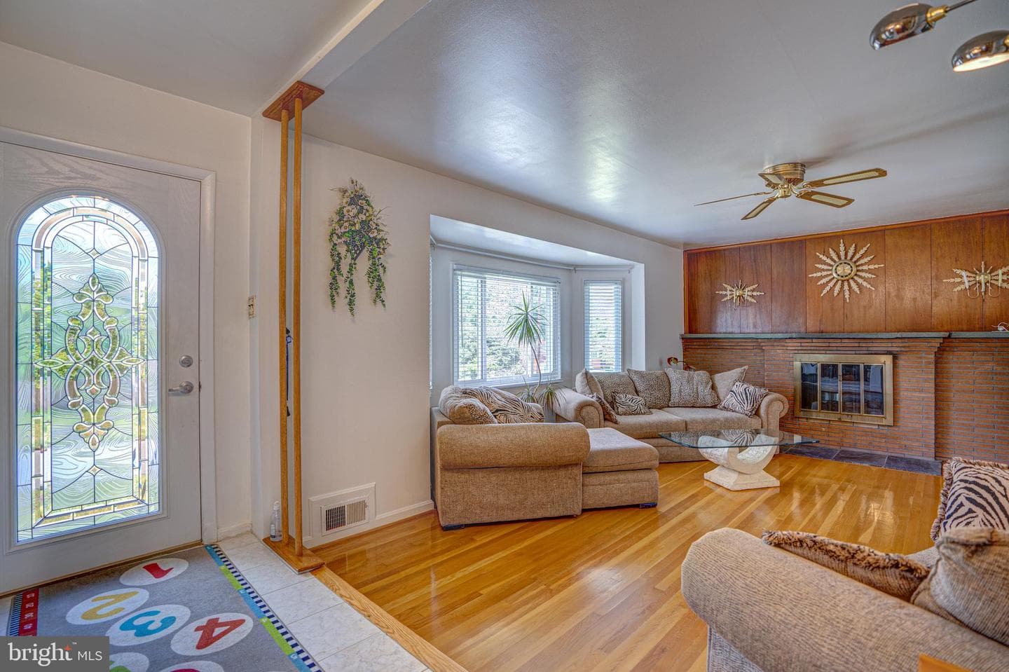 907 Tracy Drive photo 4