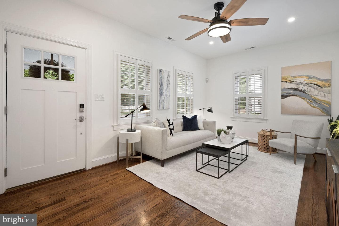 629 Potomac Avenue photo 3
