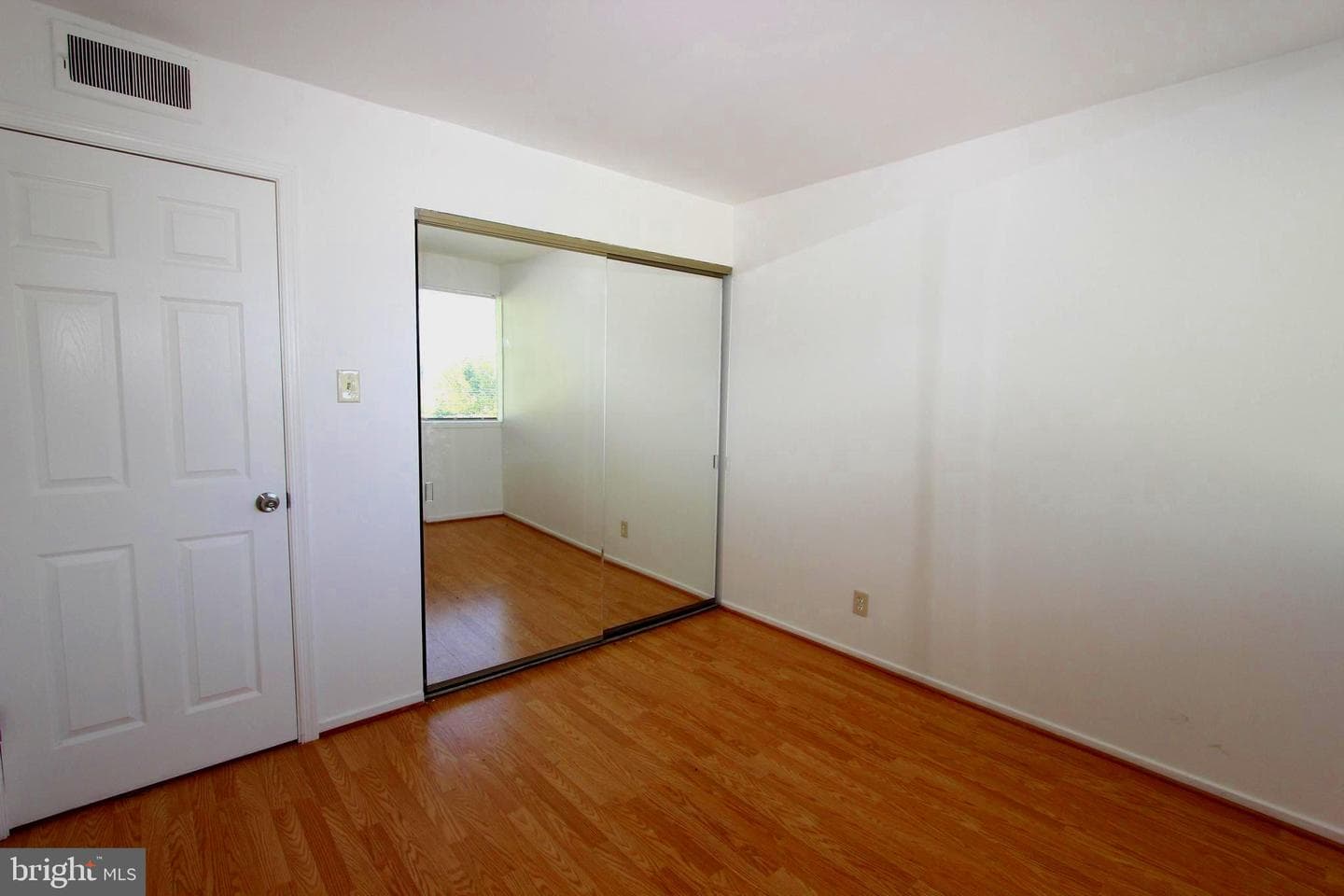 160 Talbott Street #205 photo 13