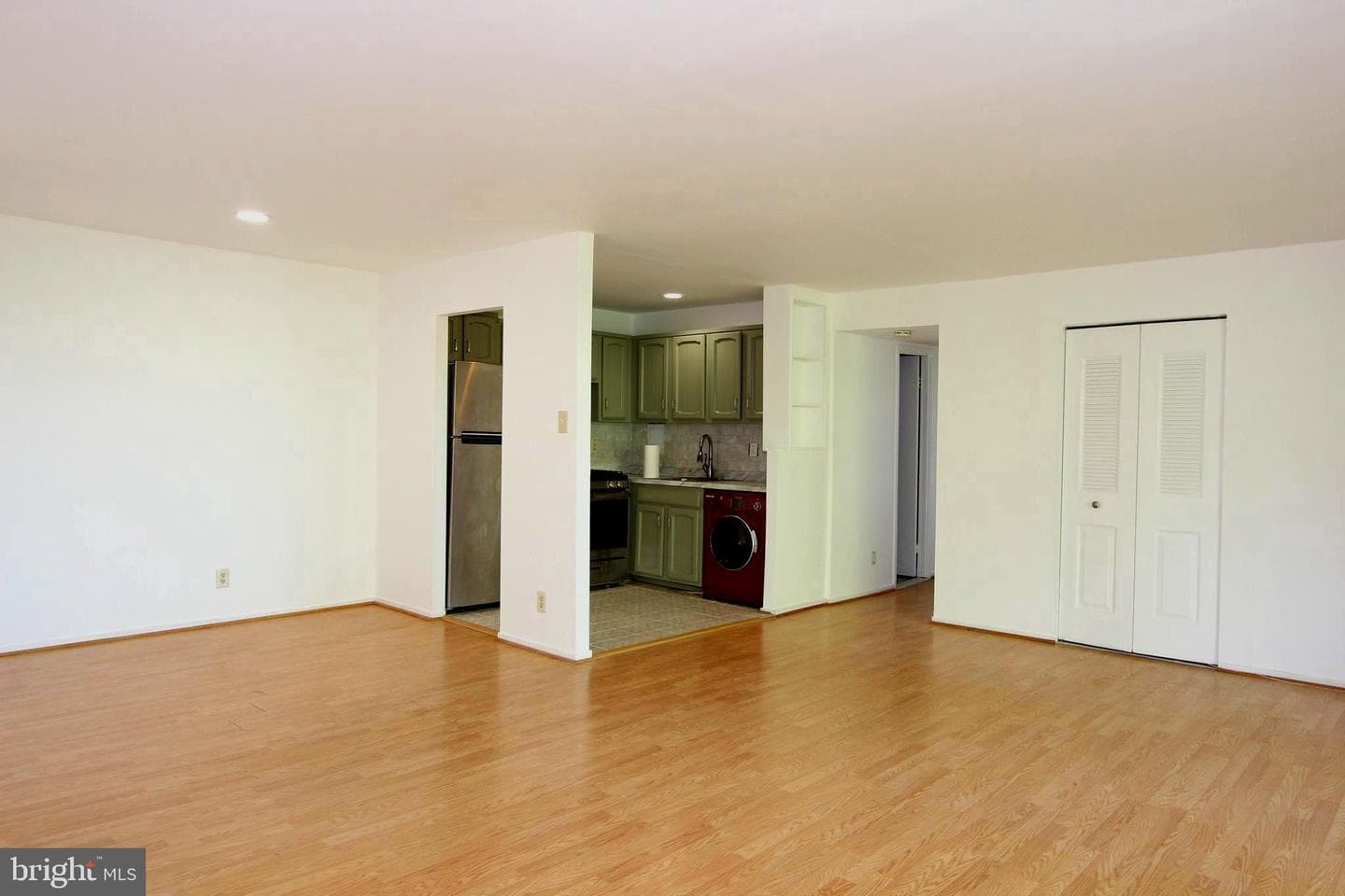 160 Talbott Street #205 photo 5